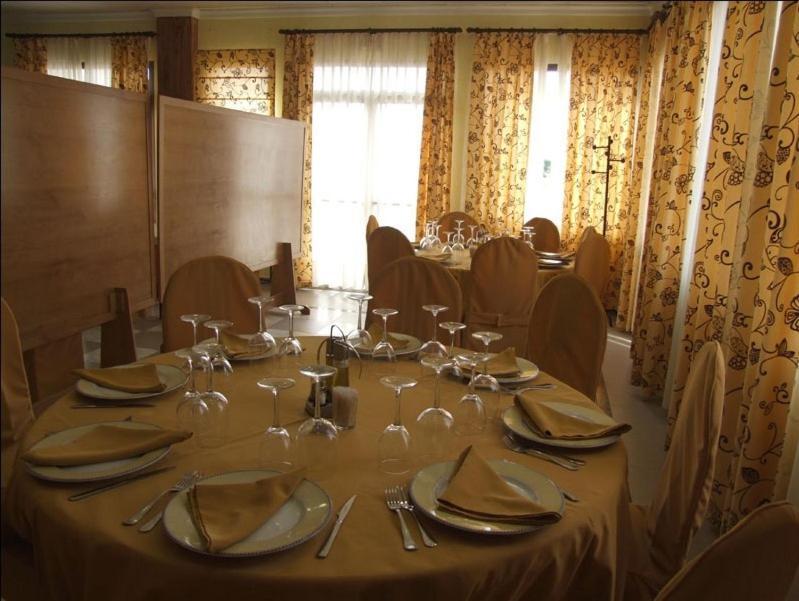 Hostal Parador De Los Galanes Manzanares Extérieur photo